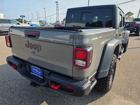 Used 2021 Jeep Gladiator Rubicon AWD/4WD image 8