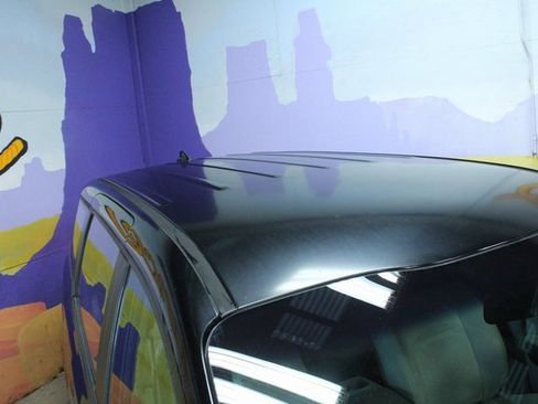 Used 2018 Kia Sedona L image 5