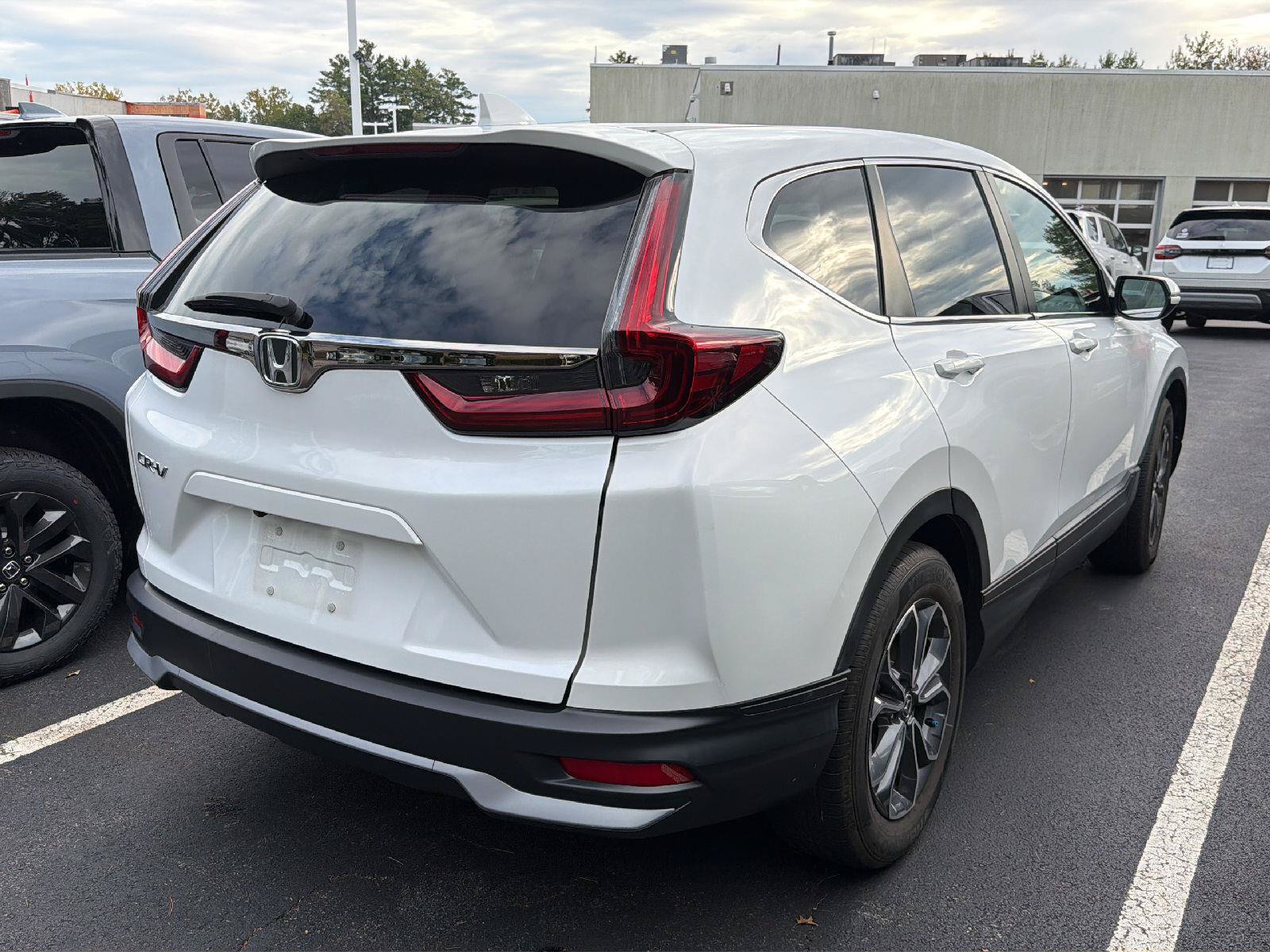 Used 2022 Honda CR-V EX image 4