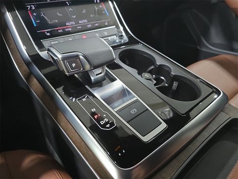 Certified 2025 Audi Q7 2.0T Premium w/ Convenience Plus Package image 21
