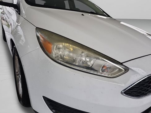 Used 2015 Ford Focus SE w/ Reverse Sensing Package FWD image 30