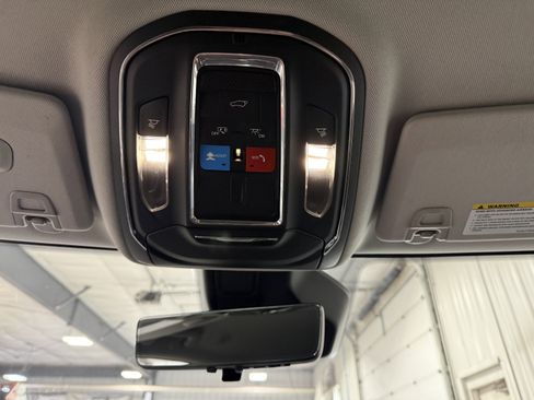 Used 2023 Jeep Grand Cherokee Limited w/ Luxury Tech Group II image 27