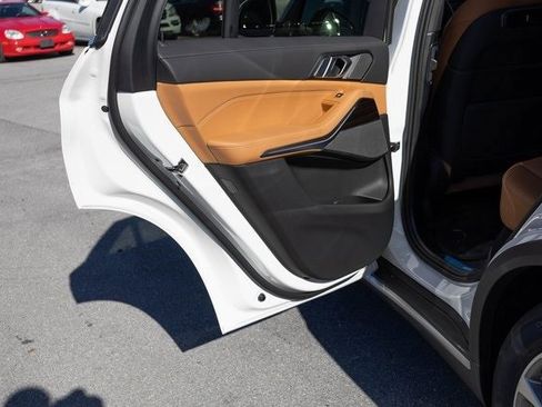 New 2026 BMW X5 xDrive50e image 16