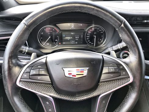 Used 2024 Cadillac XT5 Sportv w/ LPO, Floor Liner Package image 14