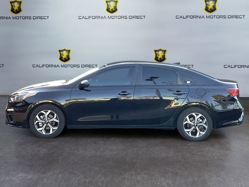 Used 2021 Kia Forte LXS image 2