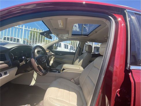 Used 2018 GMC Acadia Denali w/ Technology Package image 14