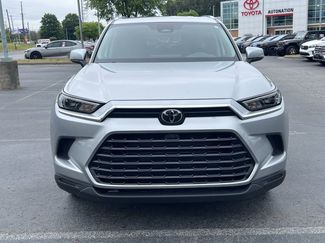 Used 2025 Toyota Grand Highlander FWD video 2