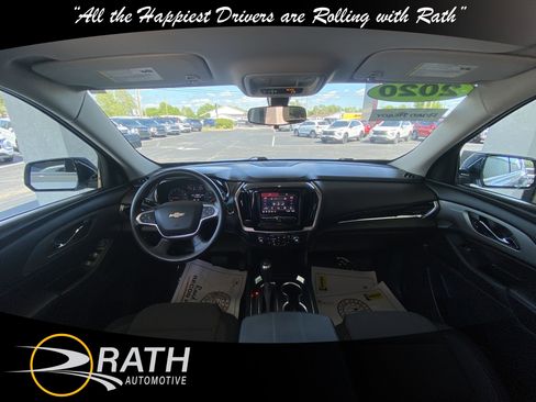 Used 2020 Chevrolet Traverse LS AWD/4WD image 17