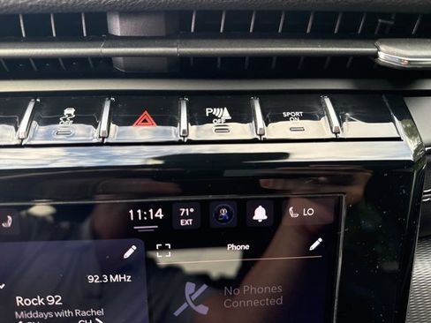 Used 2023 Jeep Grand Cherokee Altitude image 20