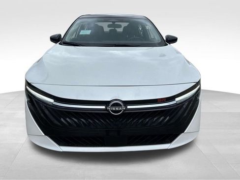 New 2026 Nissan Sentra SR image 2