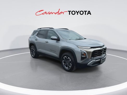 Used 2025 Chevrolet Equinox ACTIV w/ Safety and Technology Package image 2