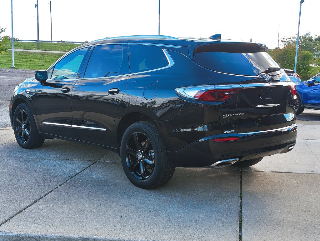 Used 2023 Buick Enclave Essence w/ Experience Buick Package AWD/4WD image 30