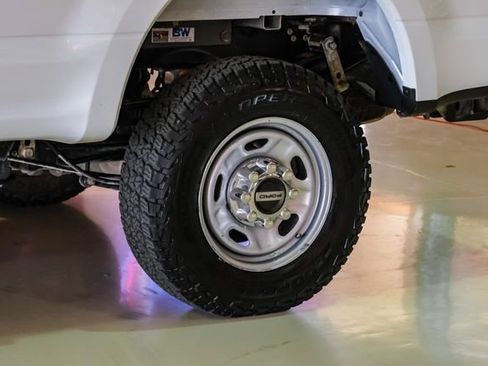 Used 2022 Ford F250 XL w/ Power Equipment Group image 56