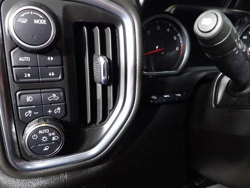 Used 2022 Chevrolet Silverado 2500 High Country w/ Z71 Off-Road Package AWD/4WD image 26