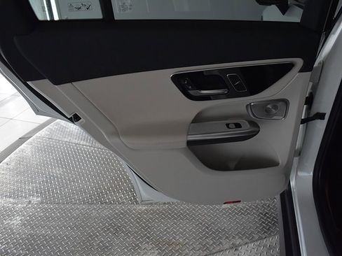 Certified 2026 Mercedes-Benz GLC 300 4MATIC image 12