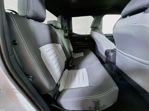 Used 2024 Toyota Tacoma TRD Off-Road image 25