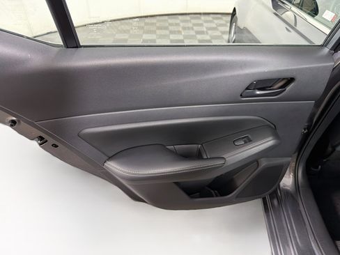Used 2025 Nissan Altima 2.5 SV FWD image 25