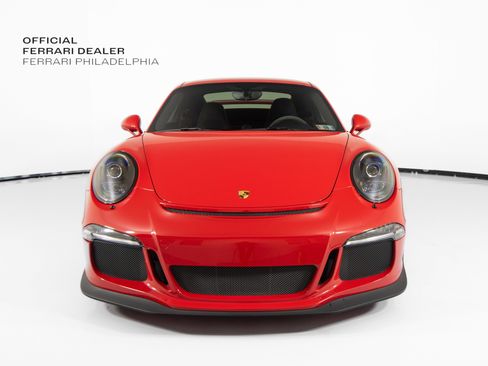 Used 2015 Porsche 911 GT3 RWD image 2