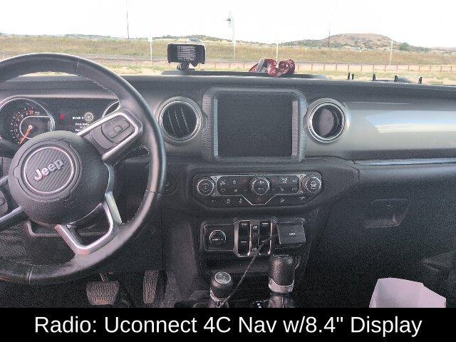 Used 2018 Jeep Wrangler Unlimited Sahara AWD/4WD image 14