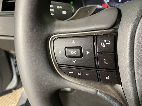 Used 2024 Lexus ES 350 w/ Premium Package image 16