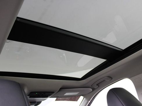 Certified 2024 Nissan Rogue SV w/ SV Premium Package FWD image 24