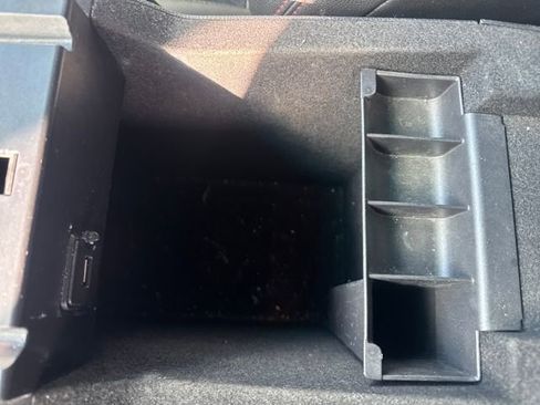 Used 2016 Ford Explorer Sport image 24