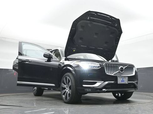 Used 2023 Volvo XC90 B6 Ultimate w/ Protection Package AWD/4WD image 56