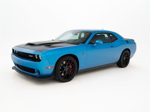 Used 2016 Dodge Challenger SRT Hellcat RWD image 7