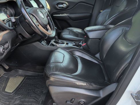 Used 2016 Jeep Cherokee Limited FWD image 13