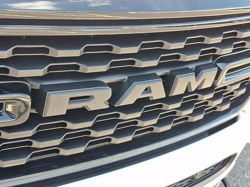 Used 2023 RAM 1500 Big Horn AWD/4WD image 10