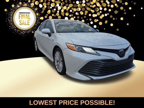 Used 2018 Toyota Camry XLE image 4