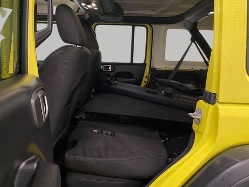 Used 2022 Jeep Wrangler Unlimited Sport image 26