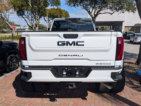 Used 2025 GMC Sierra 3500 Denali Ultimate image 5
