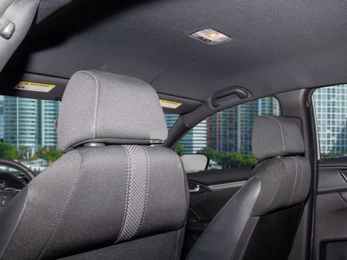 Used 2020 Honda Civic Sport image 17