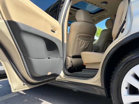 Used 2008 Subaru Tribeca Limited image 68