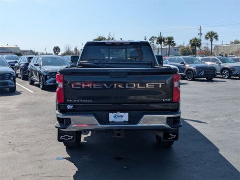 Used 2020 Chevrolet Silverado 3500 LTZ w/ LTZ Premium Package image 7
