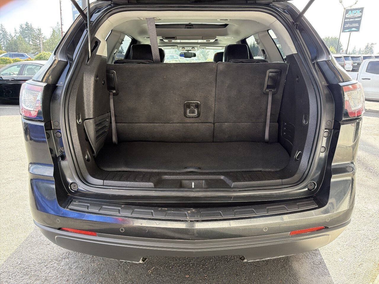 Used 2013 Chevrolet Traverse LT AWD/4WD image 6