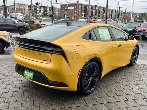 New 2026 Toyota Prius Plug-In Hybrid image 5