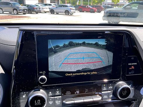Used 2026 Toyota Highlander XLE AWD/4WD image 27