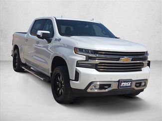 Used 2019 Chevrolet Silverado 1500 High Country w/ High Country Premium Package AWD/4WD video 3
