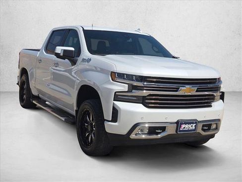Used 2019 Chevrolet Silverado 1500 High Country w/ High Country Premium Package AWD/4WD image 3