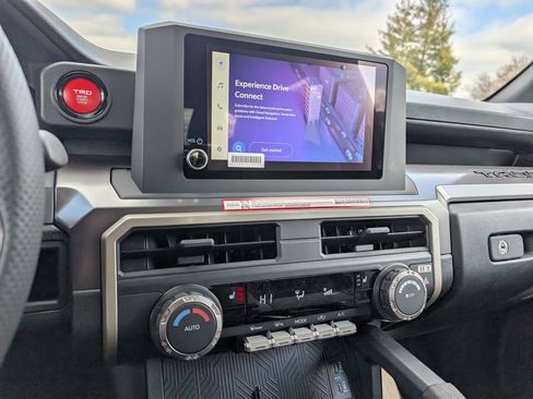 New 2026 Toyota Tacoma TRD Off-Road AWD/4WD image 13