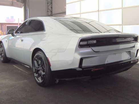 Used 2025 Dodge Charger Daytona R/T w/ Quick Order Package 25M R/T AWD/4WD image 12