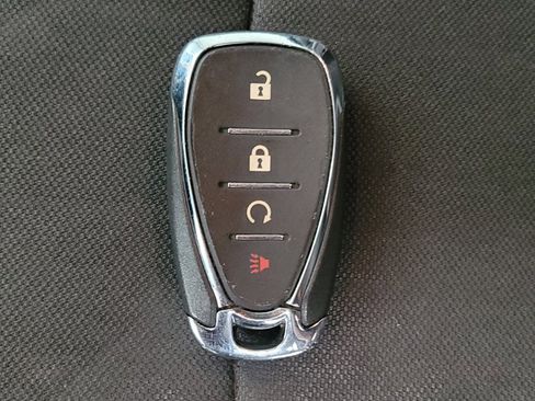 Used 2022 Chevrolet Trax LT w/ Driver Confidence Package AWD/4WD image 32