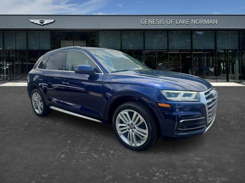 Used 2020 Audi Q5 Prestige AWD/4WD image 3