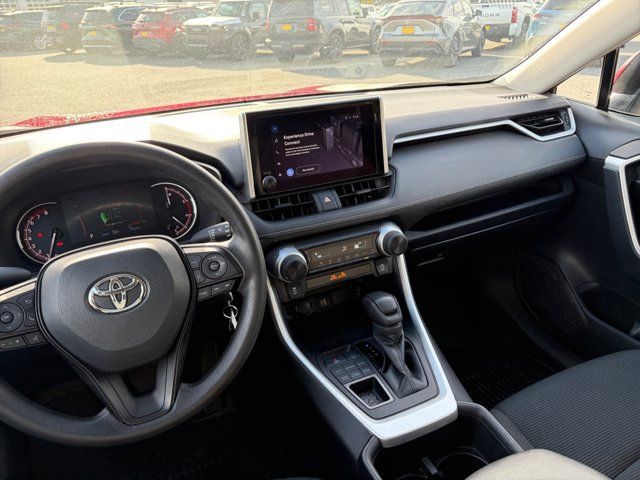 Used 2024 Toyota RAV4 LE AWD/4WD image 18