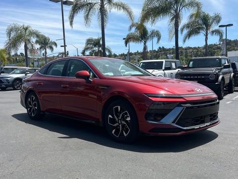Used 2025 Hyundai Sonata SEL FWD image 5