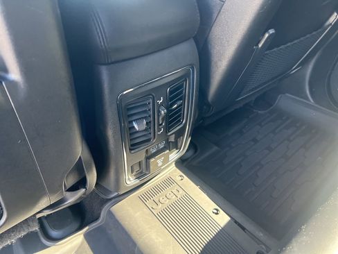 Used 2021 Jeep Grand Cherokee Limited AWD/4WD image 20
