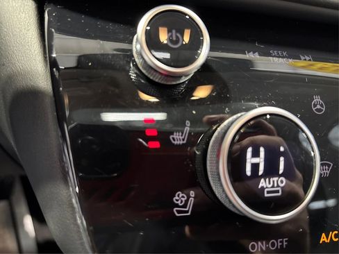 Used 2023 INFINITI QX60 Luxe w/ Cargo Package image 36