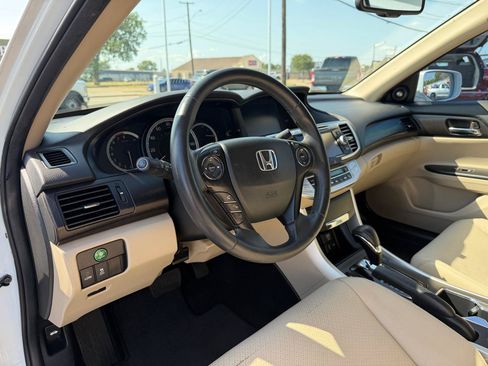 Used 2015 Honda Accord EX-L image 9